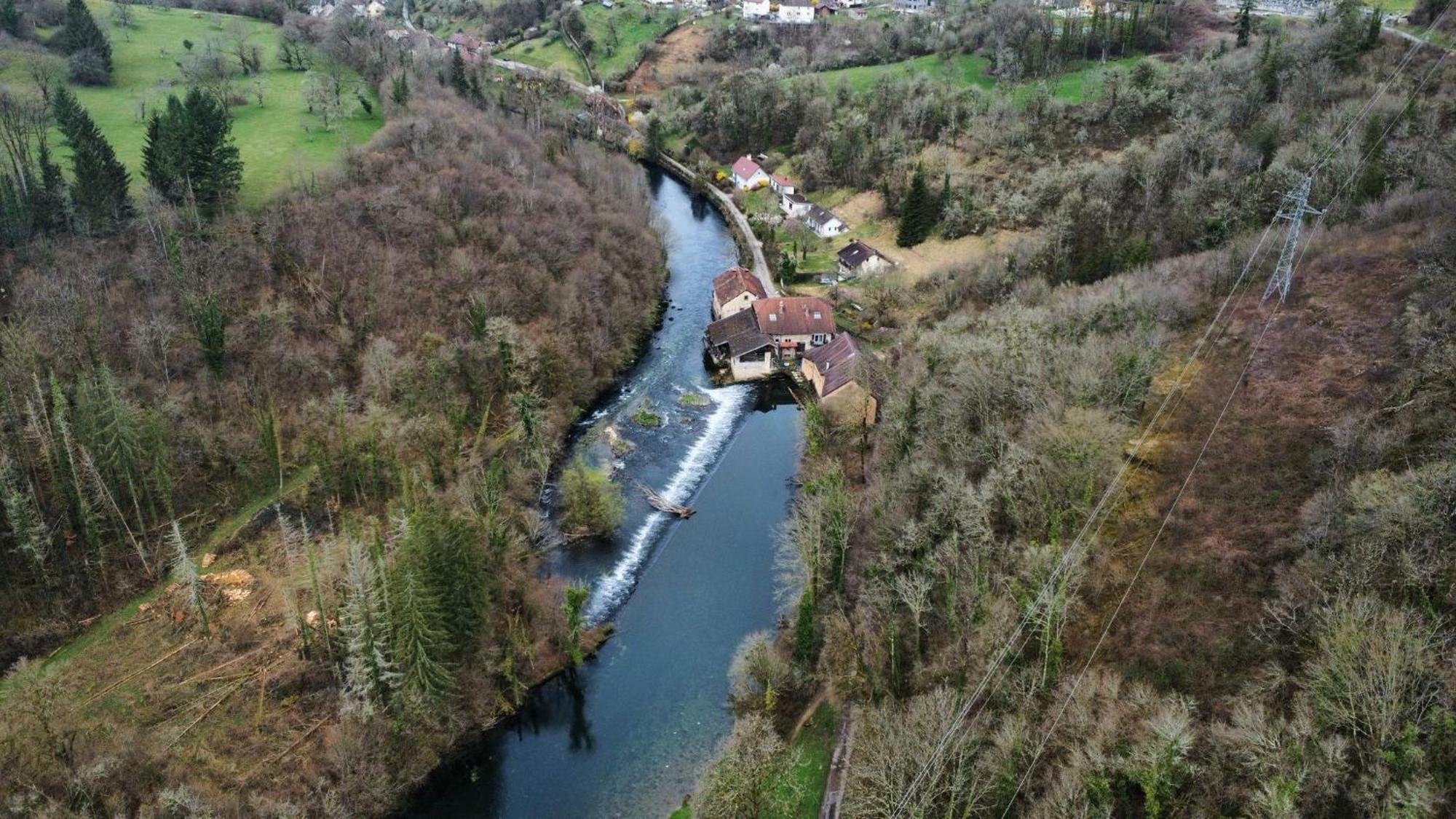 Gite Du Moulin Montgesoye Exterior photo